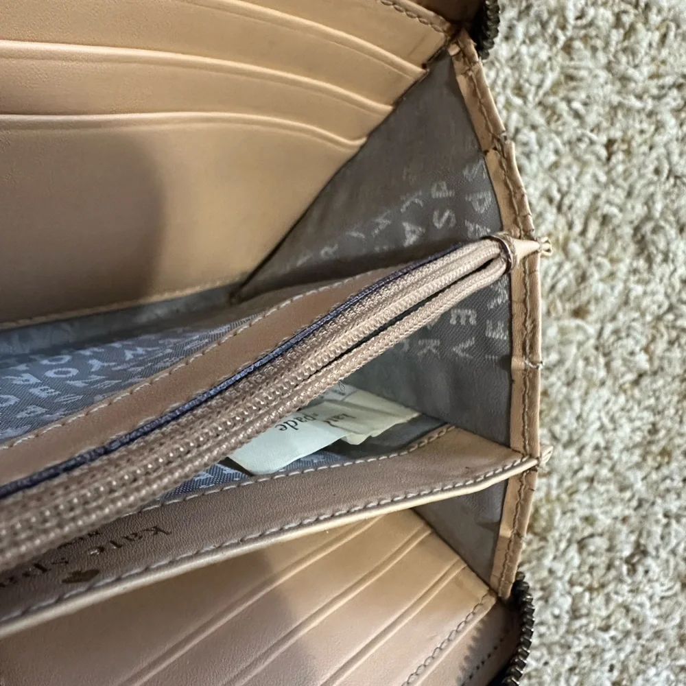 Kate Spade Blue Wallet - Picture 10 of 16